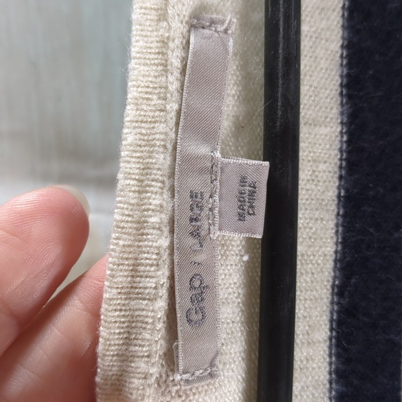 Gap Striped Sweater - Picture 2 of 4